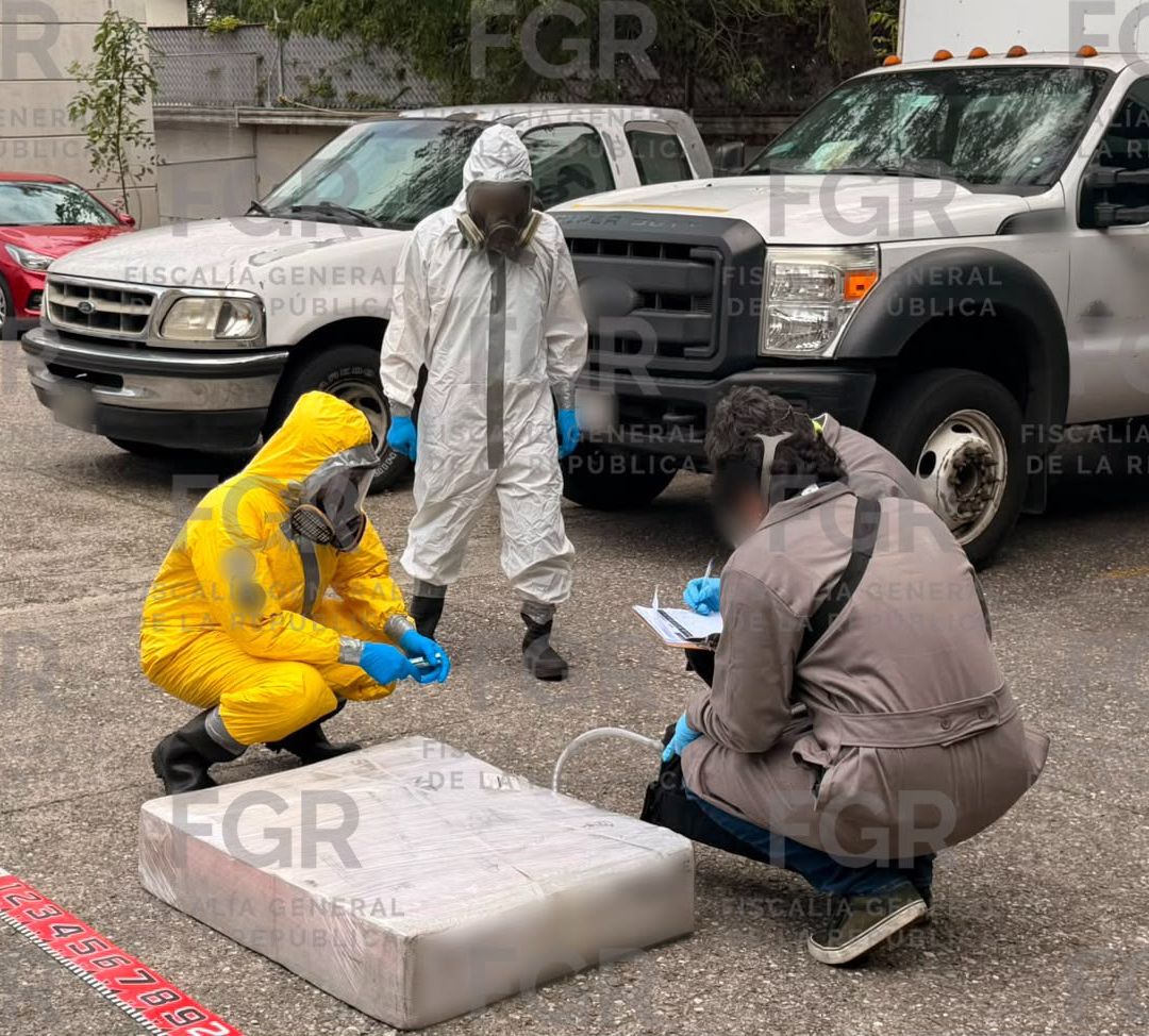 Detectan Derrame en Envío de Paquetería, Confirman que es Mercurio y Aseguran Doce Cajas en CDMX